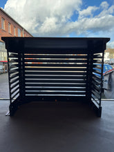 Lade das Bild in den Galerie-Viewer, 02- SALZBURG Abdeckung Schrägdach - Schutzhaube für Wärmepumpe & Klimaanlage